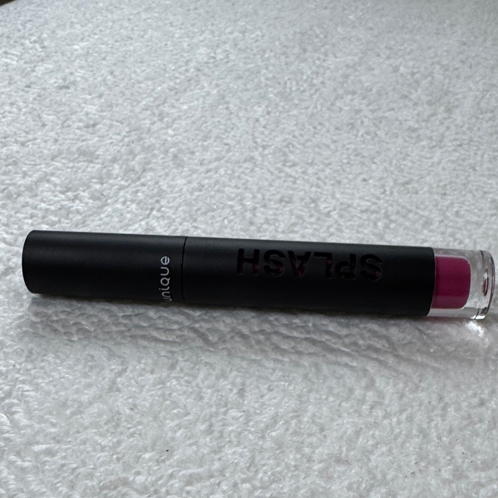 NEW Younique Splash Lip gloss - feeling fuschia